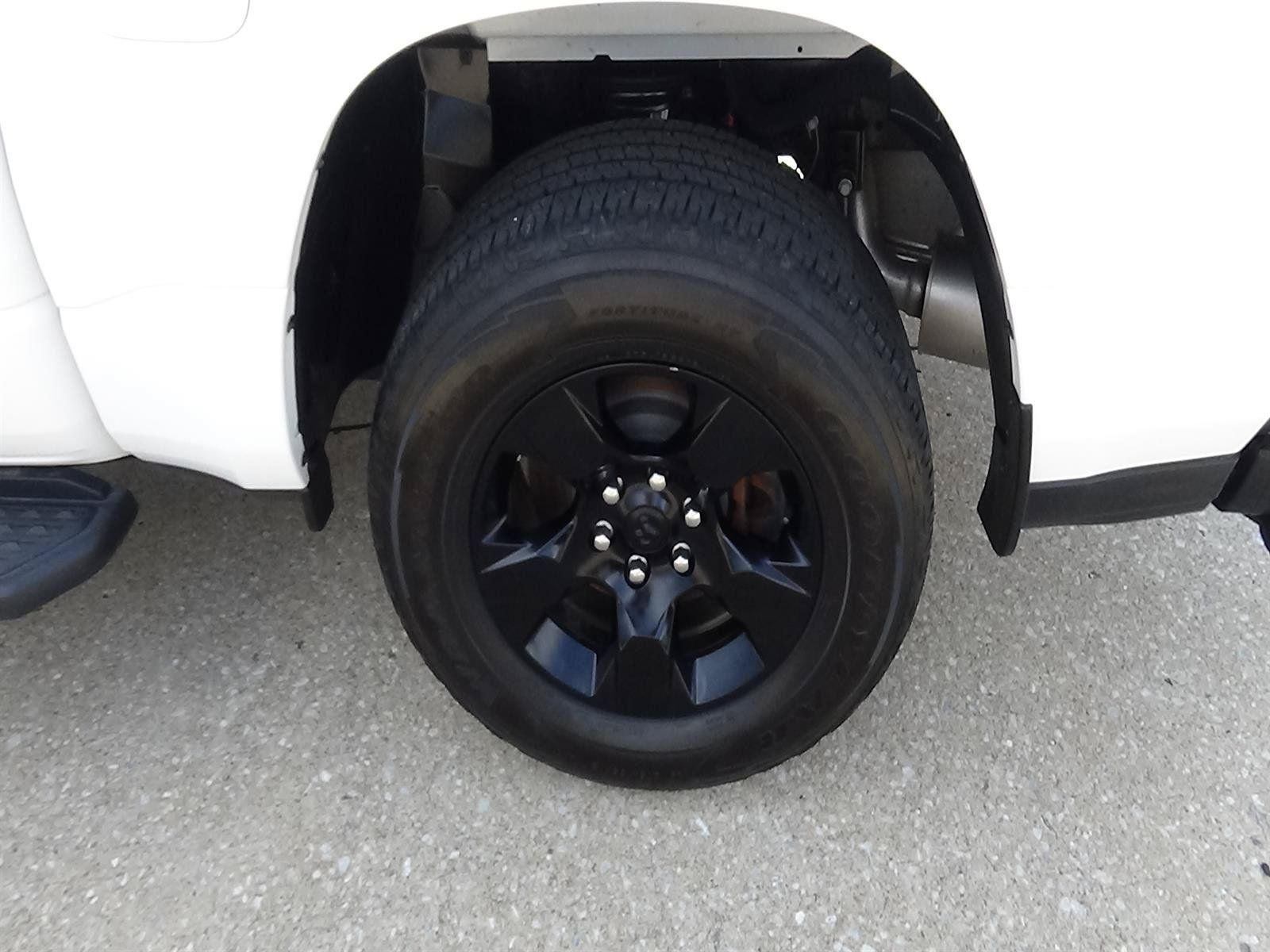 Used 2025 RAM 1500 Tradesman w/ Night Edition AWD/4WD image 11