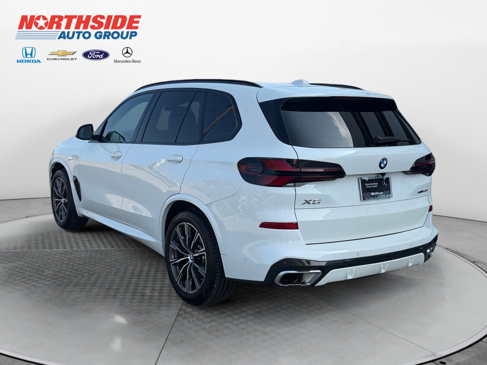 Used 2026 BMW X5 xDrive40i AWD/4WD image 5