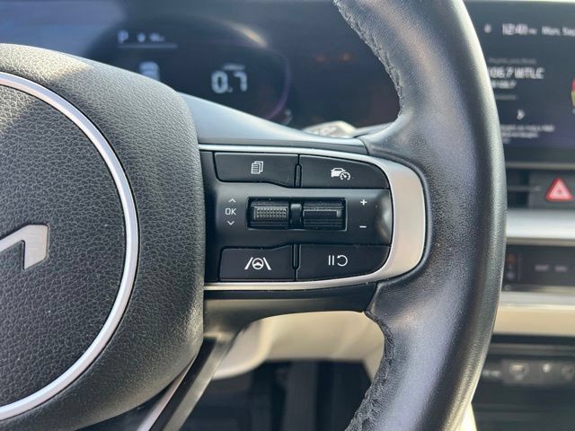 Certified 2023 Kia Sportage EX FWD image 16