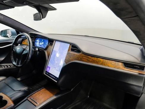 Used 2018 Tesla Model S 100D AWD/4WD image 18