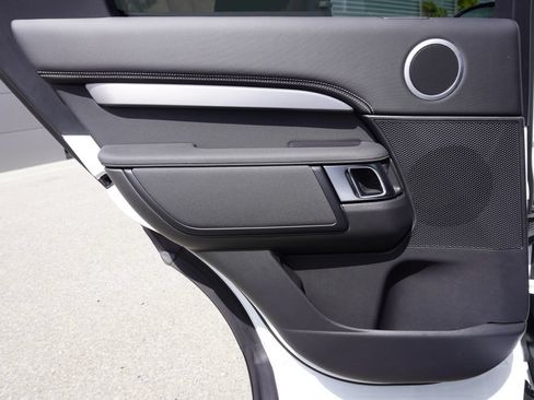 New 2026 Land Rover Discovery Dynamic SE AWD/4WD image 28