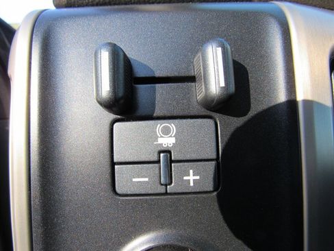 Used 2015 GMC Sierra 1500 Denali image 16