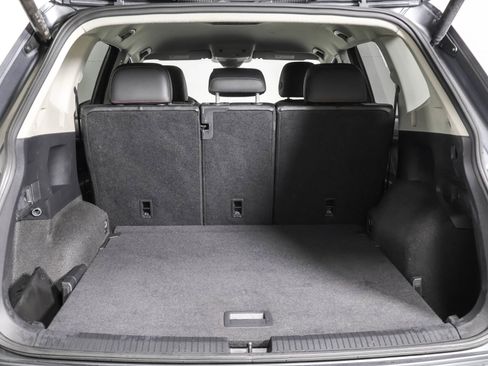 Used 2024 Volkswagen Tiguan Wolfsburg Edition image 37