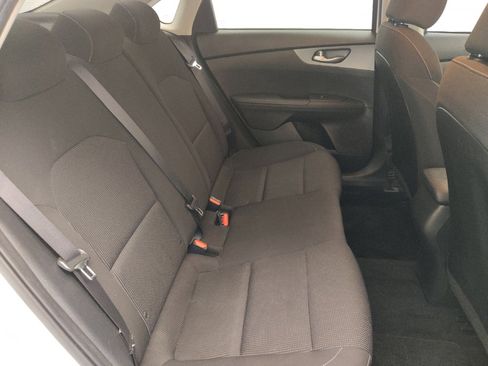 Used 2020 Kia Forte LXS FWD image 19