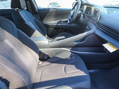 New 2025 Hyundai Elantra Sport image 14