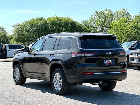New 2026 Jeep Grand Cherokee L Laredo image 13