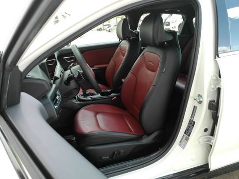 Used 2025 Kia K4 EX w/ GT-Line Premium Package FWD image 6