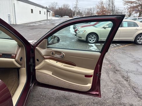 Used 2005 Buick Le Sabre Custom image 22