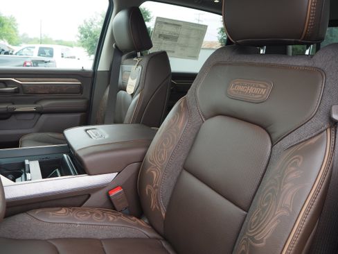 New 2025 RAM 1500 Limited image 31