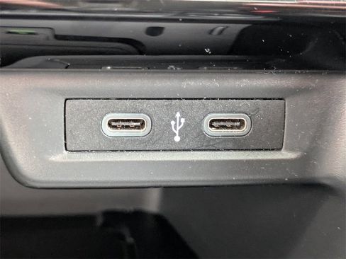 Used 2023 Volkswagen Jetta SE image 21