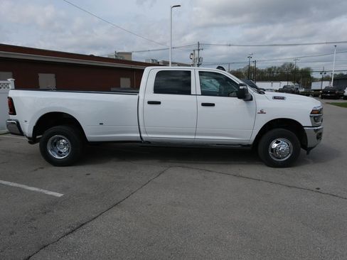 New 2026 RAM 3500 Tradesman AWD/4WD image 2
