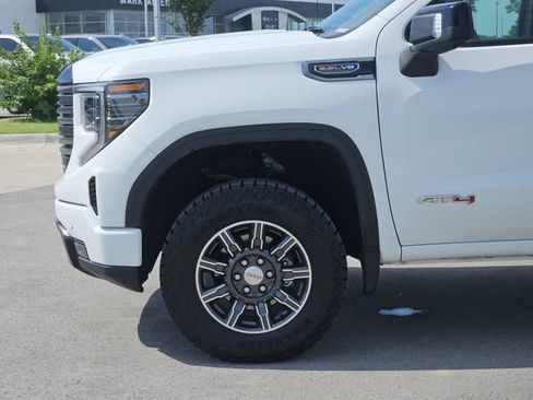 Used 2025 GMC Sierra 1500 AT4 AWD/4WD image 10
