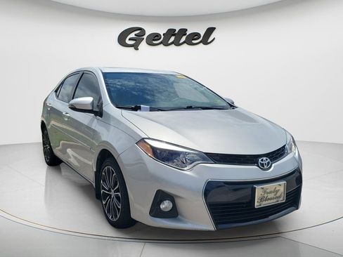 Used 2015 Toyota Corolla S FWD image 3