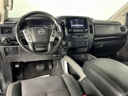 Used 2024 Nissan Titan SV w/ SV Convenience Package AWD/4WD image 16