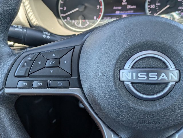 Used 2025 Nissan Sentra SV FWD image 19
