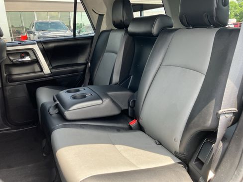 Used 2016 Toyota 4Runner SR5 Premium AWD/4WD image 30