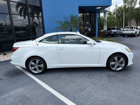 Used 2010 Lexus IS 350C RWD image 9