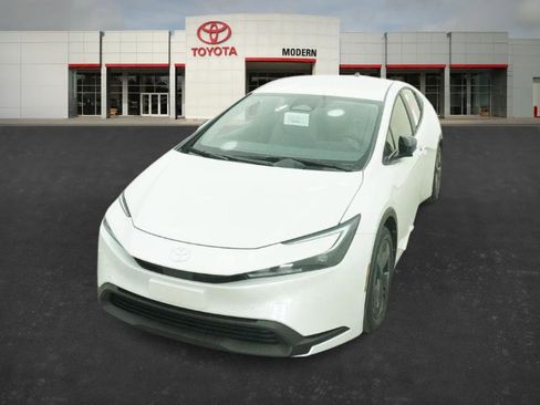 New 2026 Toyota Prius LE image 5