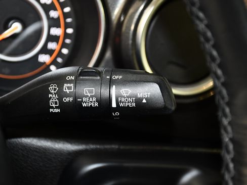 Used 2020 Jeep Wrangler Unlimited Sahara AWD/4WD image 25