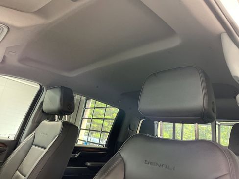 Used 2024 GMC Sierra 3500 Denali image 30