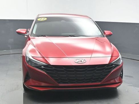 Used 2023 Hyundai Elantra SEL FWD image 3