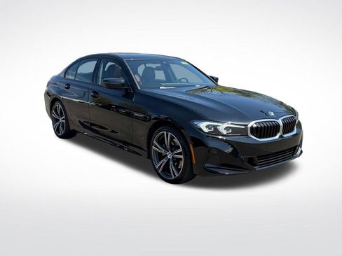 Used 2023 BMW 330i xDrive Sedan w/ Driving Assistance Package AWD/4WD image 4