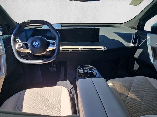 Certified 2024 BMW iX xDrive50 w/ Premium Package AWD/4WD image 19