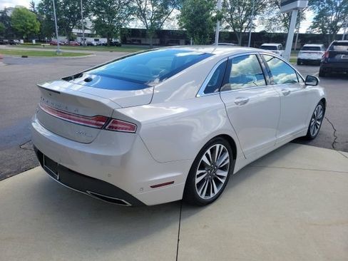 Used 2019 Lincoln MKZ Reserve AWD/4WD image 12