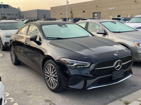 Used 2025 Mercedes-Benz CLA 250 4MATIC image 1