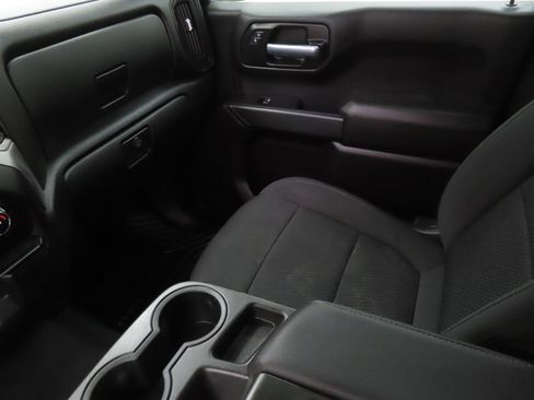 Used 2021 Chevrolet Silverado 1500 Custom Trail Boss AWD/4WD image 17