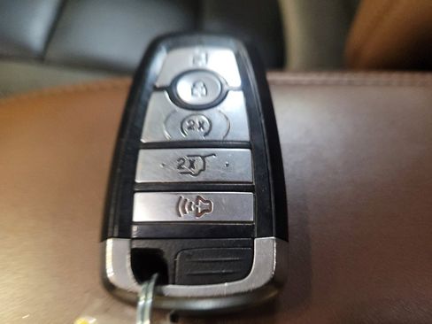 Used 2022 Ford Bronco Sport Outer Banks w/ Tech Package AWD/4WD image 32