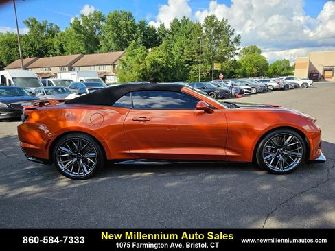 Used 2022 Chevrolet Camaro ZL1 image 6