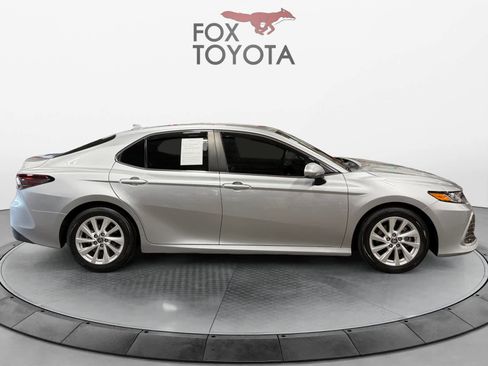 Used 2023 Toyota Camry LE FWD image 7