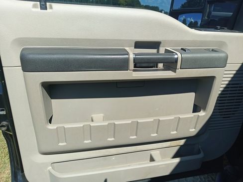 Used 2008 Ford F250 XLT image 5