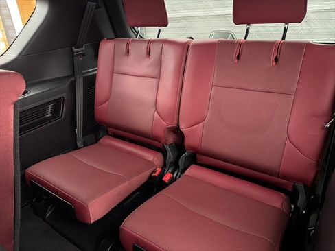 Used 2023 Lexus GX 460 Premium w/ Premium Package image 24