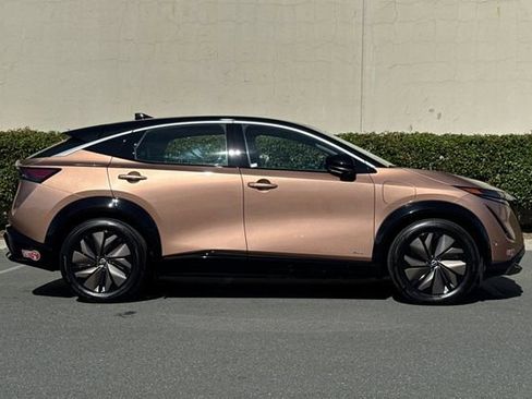 Used 2023 Nissan Ariya FWD image 3