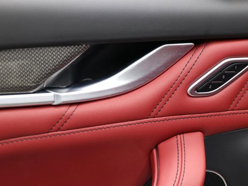 Used 2023 Maserati Levante Modena S image 12