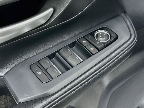 Certified 2025 Toyota Grand Highlander FWD image 27