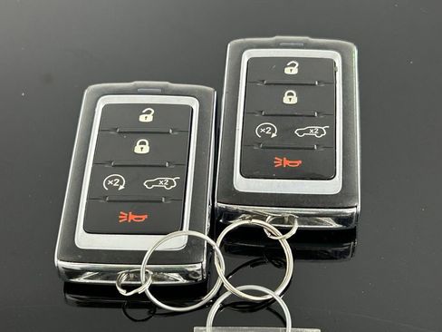 Used 2022 Jeep Grand Cherokee Summit AWD/4WD image 37