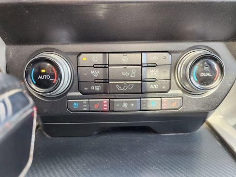 Used 2019 Ford F150 Lariat w/ Equipment Group 502A Luxury image 52