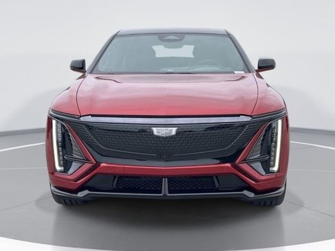 New 2026 Cadillac Lyriq V AWD/4WD image 8