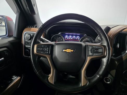 Used 2022 Chevrolet Silverado 1500 High Country w/ Z71 Off-Road Package image 4