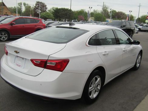 Used 2020 Chevrolet Malibu LS w/ Driver Confidence Package II FWD image 5