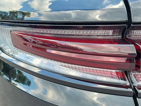 Certified 2025 Porsche Cayenne Base image 16