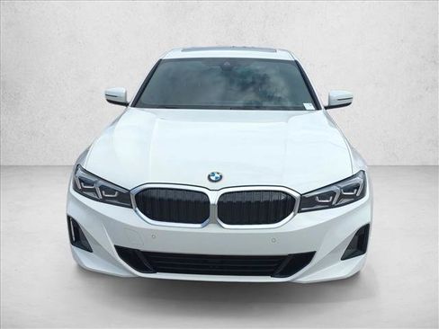 Used 2026 BMW 330i Sedan w/ Convenience Package RWD image 2