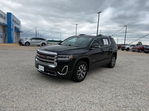 Used 2023 GMC Acadia SLT AWD/4WD image 7