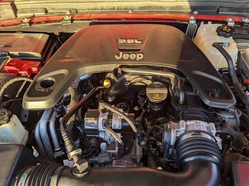 Used 2021 Jeep Wrangler Unlimited Sahara image 22