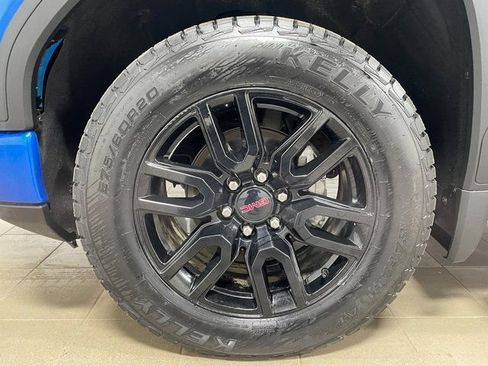 Used 2022 GMC Sierra 1500 Elevation w/ LPO, Elevation Black Package image 7