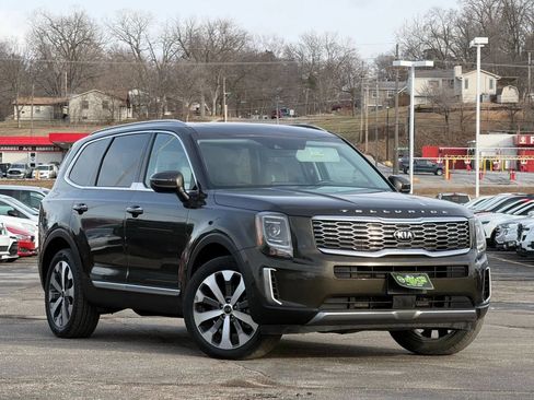 Used 2021 Kia Telluride S image 1