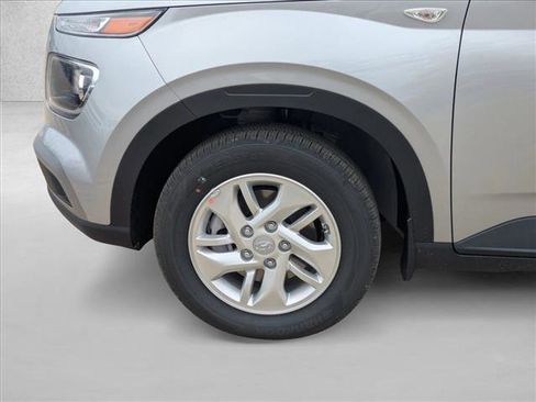 New 2026 Hyundai Venue SE image 10
